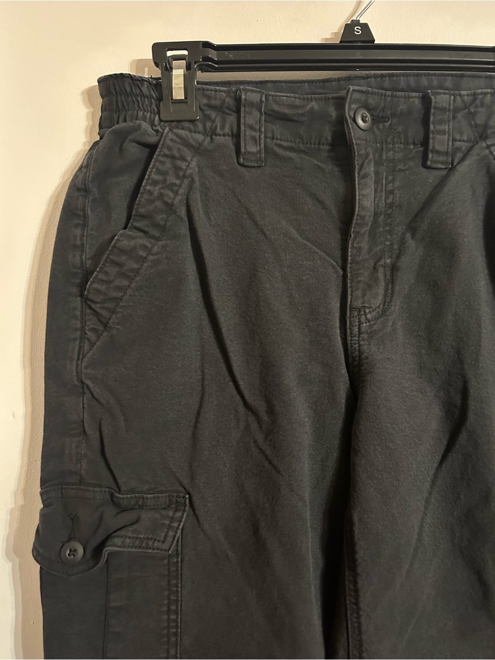 American Eagle Outfitters Black Women's Cargo Pants - Picture 3 of 9